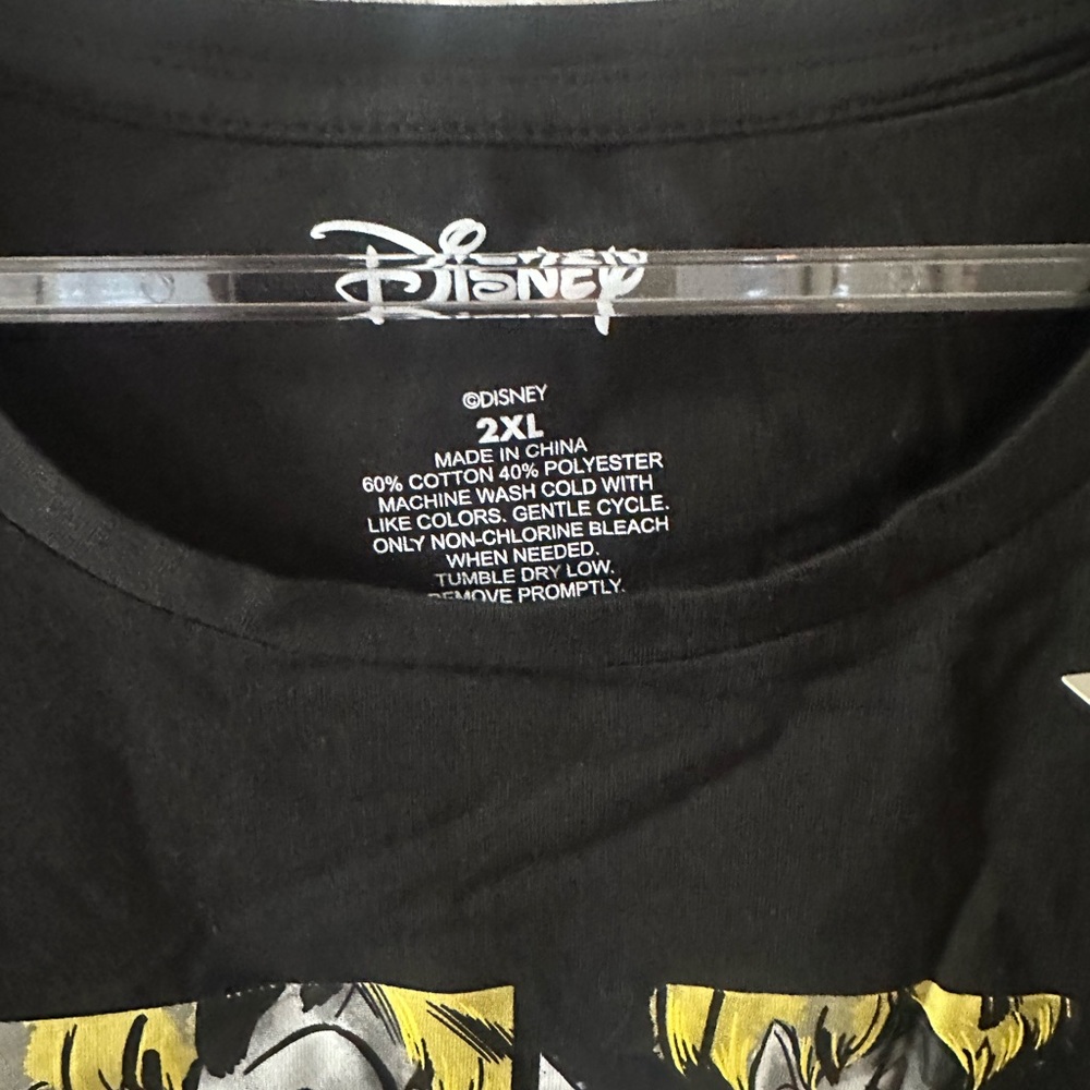 DISNEY PLUS SIZE TINKERBELL GRAPHIC TEE: BLACK: NWT: SZ 2XL - Picture 3 of 5